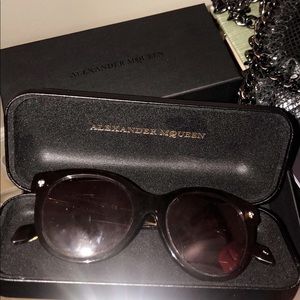 ‼️Alexander McQueen Sunglasses